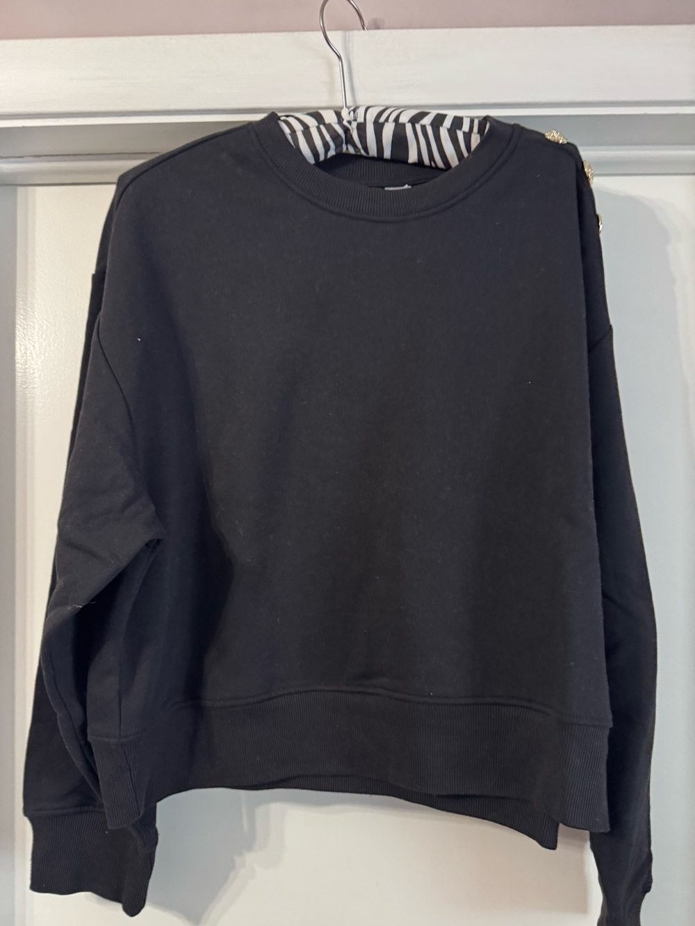 H&M Black Crewneck Women's Sweatshirt